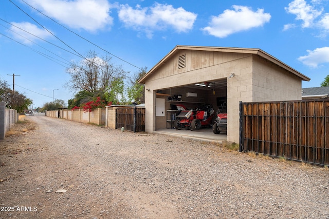255 N Hunt Dr E, Mesa, AZ 85203 - view of detached garage