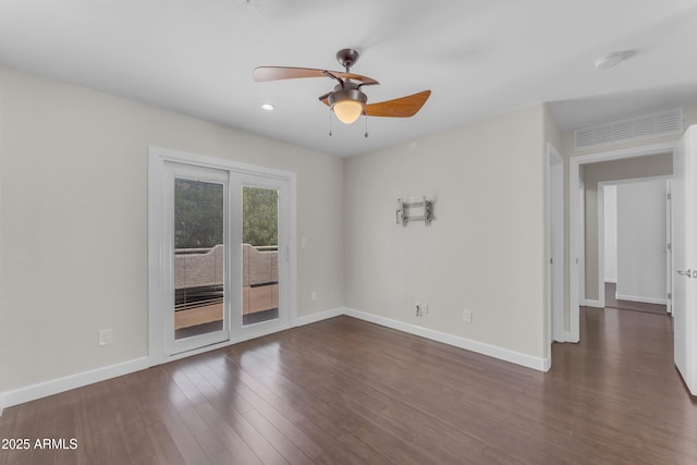 unfurnished room featuring ceiling fan, visible vents, baseboards, dark wood-style floors, and recessed lighting