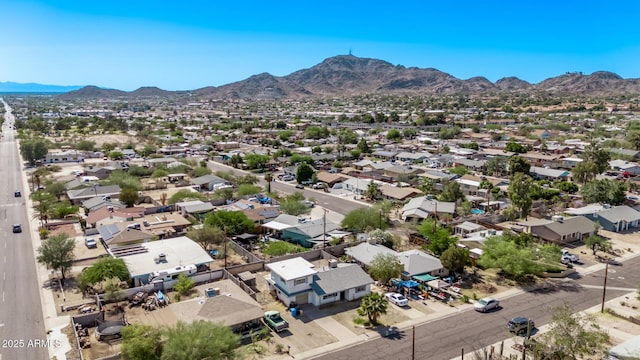 9408 N 15th St, Phoenix, AZ 85020 - aerial view of residential area featuring mountains