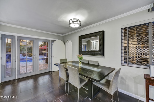 4610 N 14th Ave, Phoenix, AZ 85013 - dining area featuring french doors and crown molding