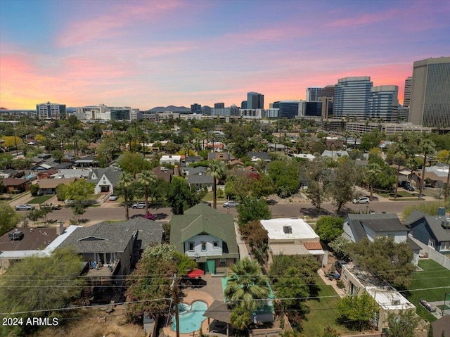 view of aerial view at dusk