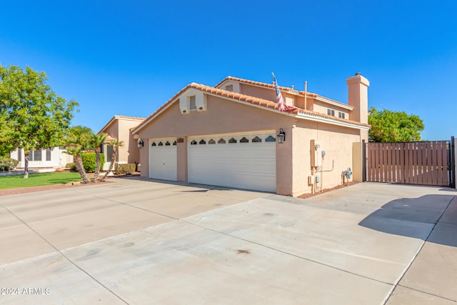 view of front of house featuring a garage