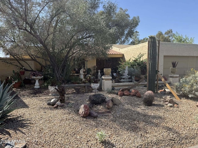 401 W Cape Royal Ln, Phoenix, AZ 85023 - back of property featuring stucco siding and a tile roof