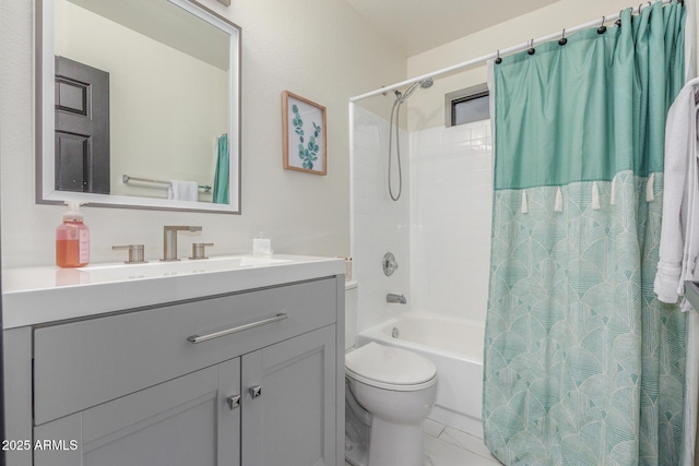 756 E Appaloosa Rd, Gilbert, AZ 85296 - full bath featuring toilet, vanity, and shower / bath combo with shower curtain