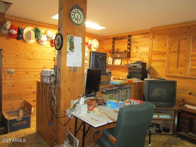 2007 N Murchison Cir, Payson, AZ 85541 - home office featuring wood walls