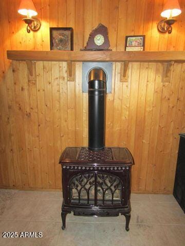 2007 N Murchison Cir, Payson, AZ 85541 - detailed view of wood walls and a wood stove