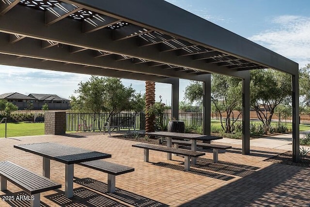 26209 N 19th Ln, Phoenix, AZ 85085 - view of property's community with fence