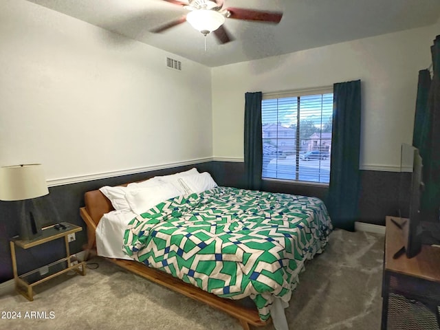 bedroom featuring carpet floors and ceiling fan