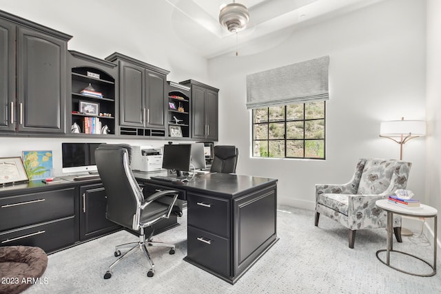 office with ceiling fan