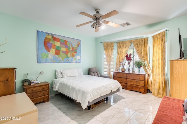 bedroom featuring ceiling fan