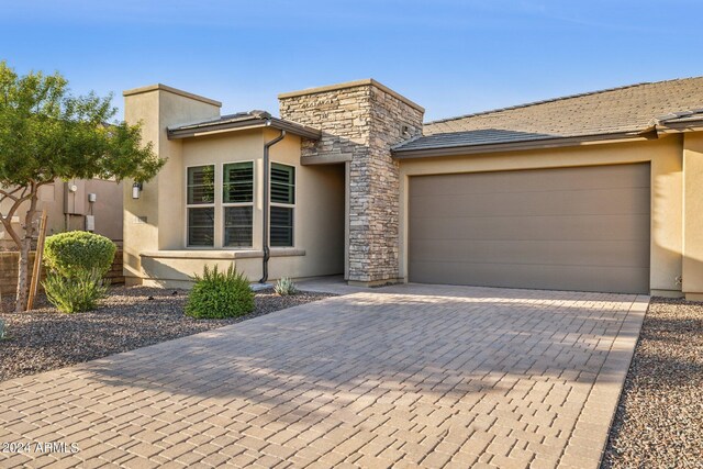 view of patio featuring an outdoor living space and ceiling fan