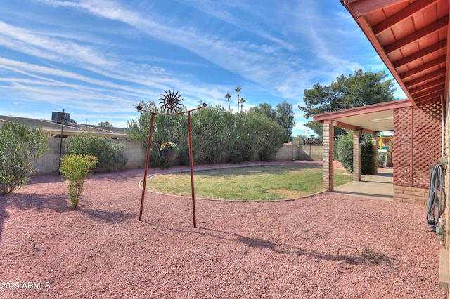 view of yard with a patio area