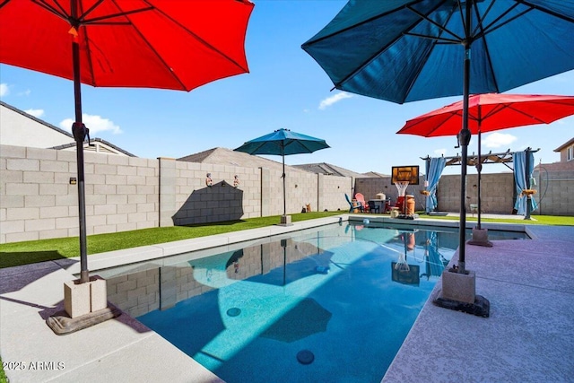 view of pool featuring a pergola