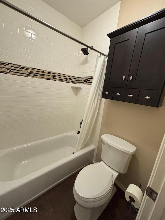1825 W Ray Rd Unit 2082, Chandler, AZ 85224 - bathroom featuring shower / bath combination with curtain and wood finished floors