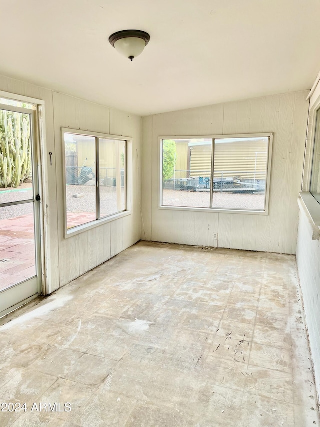 5522 E Colby St, Mesa, AZ 85205 - view of unfurnished sunroom