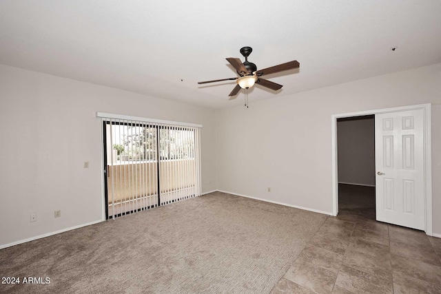 empty room featuring ceiling fan