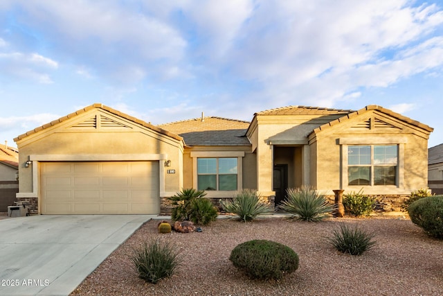 view of front of house featuring a garage