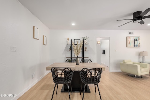 7811 N 32nd Ave, Phoenix, AZ 85051 - dining area featuring visible vents, baseboards, recessed lighting, light wood-style flooring, and a ceiling fan