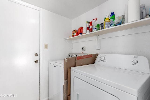 3829 W Camino Del Rio, Glendale, AZ 85310 - washroom featuring washer and clothes dryer
