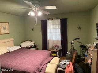 bedroom featuring a ceiling fan