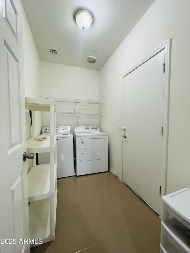 7136 N 73rd Dr, Glendale, AZ 85303 - washroom with visible vents, washer and dryer, and laundry area