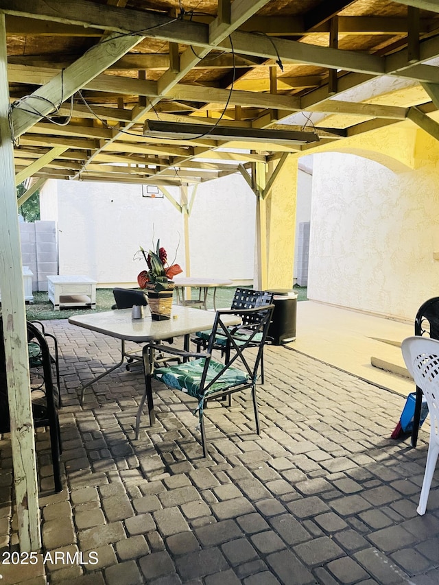 7136 N 73rd Dr, Glendale, AZ 85303 - view of patio / terrace featuring outdoor dining area