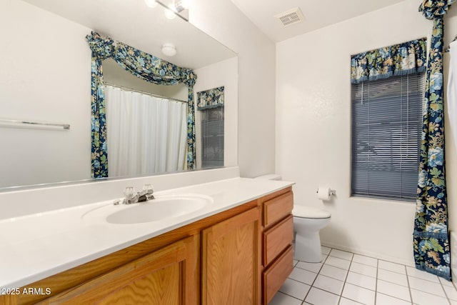 462 N Bedford Ct, Chandler, AZ 85225 - full bath with vanity, tile patterned floors, toilet, and a shower with curtain