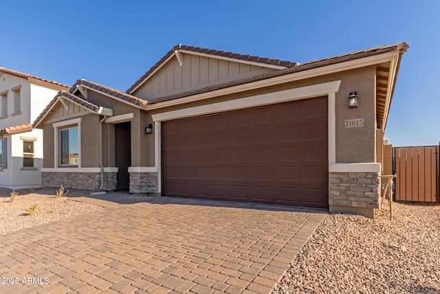 view of front facade with a garage