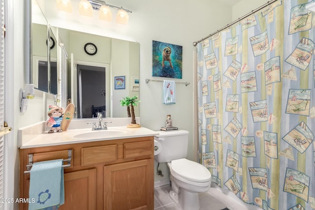 818 E Hiddenview Dr, Phoenix, AZ 85048 - full bath with toilet, vanity, tile patterned flooring, and a shower with shower curtain