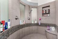 818 E Hiddenview Dr, Phoenix, AZ 85048 - view of bathroom