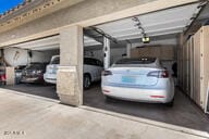 818 E Hiddenview Dr, Phoenix, AZ 85048 - view of garage