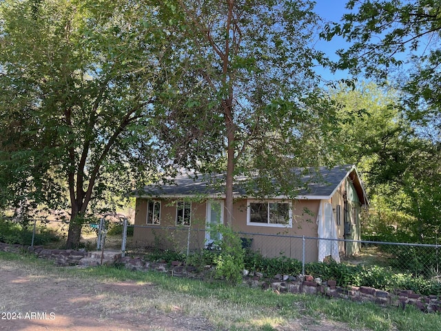 view of front of house