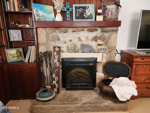 2315 N US Highway 93, Wickenburg, AZ 85390 - detailed view of a fireplace