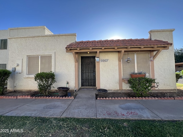 8063 N 31st Ln, Phoenix, AZ 85051 - property entrance featuring stucco siding