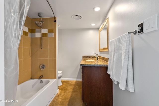 207 W Clarendon Ave Unit 20B, Phoenix, AZ 85013 - full bath featuring baseboards, toilet, recessed lighting, vanity, and shower / bathtub combination with curtain