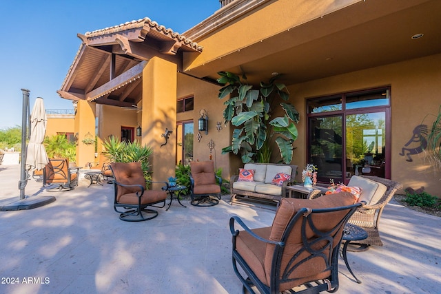 view of patio / terrace featuring an outdoor hangout area