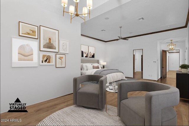 empty room featuring dark hardwood / wood-style floors, ceiling fan, and ornamental molding