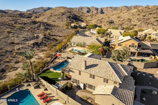 bird's eye view featuring a mountain view