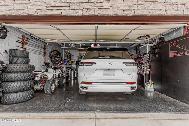 1121 W Mission Dr, Chandler, AZ 85224 - view of garage