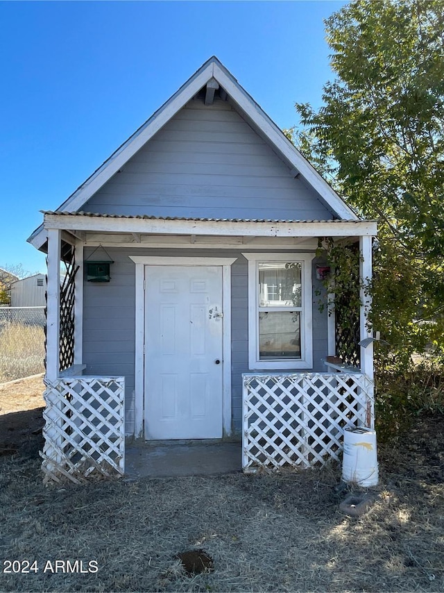 view of front of home