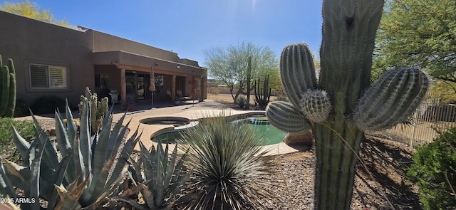 2926 W Tanya Trl, Phoenix, AZ 85086 - view of pool with a patio and an in-ground hot tub