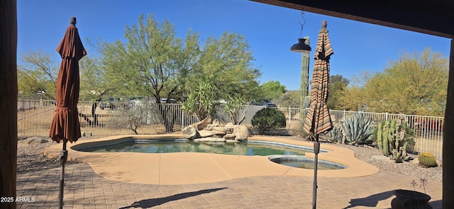 2926 W Tanya Trl, Phoenix, AZ 85086 - view of swimming pool with a fenced backyard, an in-ground hot tub, and a patio area