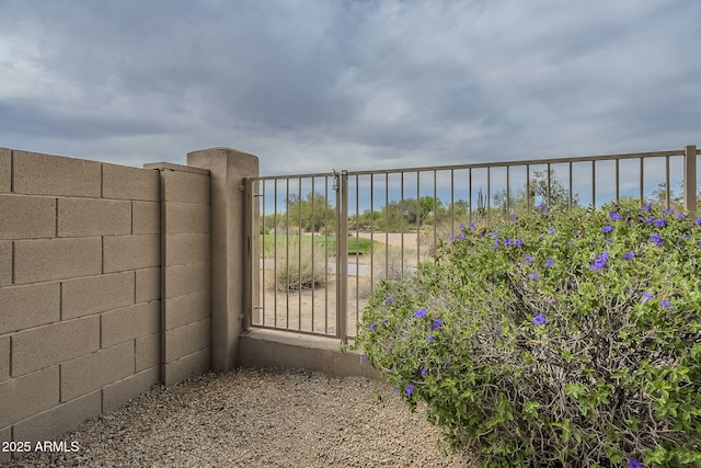 4864 E Eden Dr, Cave Creek, AZ 85331 - view of gate with fence