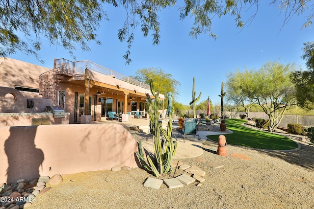 view of yard with a patio area