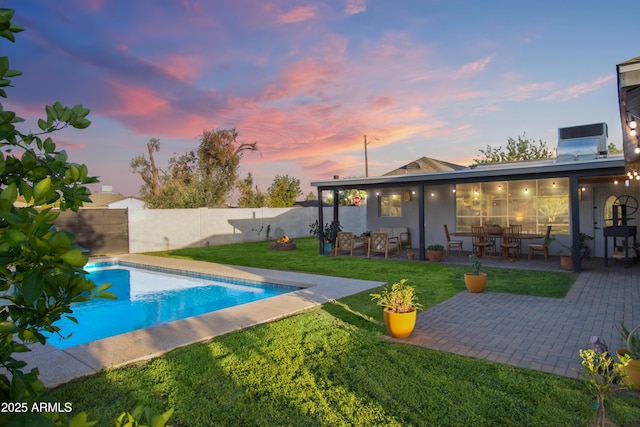 1702 W Glenrosa Ave, Phoenix, AZ 85015 - view of pool with a patio and central AC
