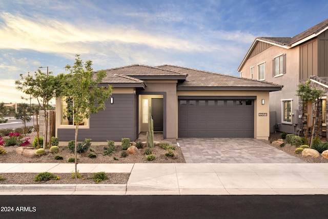 view of front facade with a garage