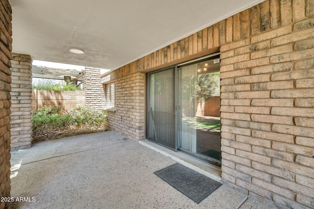 7037 N 11th Dr, Phoenix, AZ 85021 - entrance to property featuring a patio
