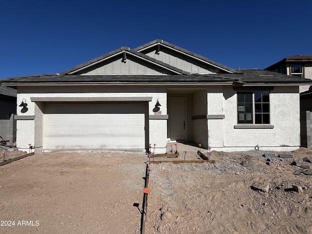 view of front facade with a garage