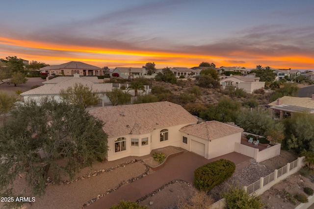 view of aerial view at dusk