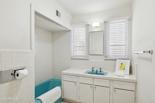 541 W Vernon Ave, Phoenix, AZ 85003 - bathroom with vanity